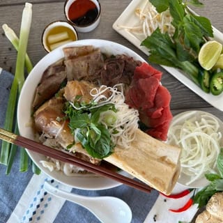 Bone in Short Rib Pho (Pho Tai Suon Bo)